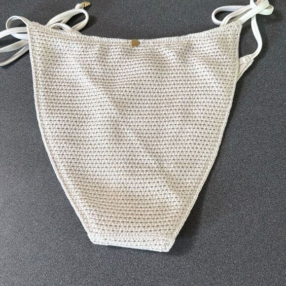 NWT Victoria’s Secret crochet cream color side tie bikini bottoms size medium la - Picture 5 of 8